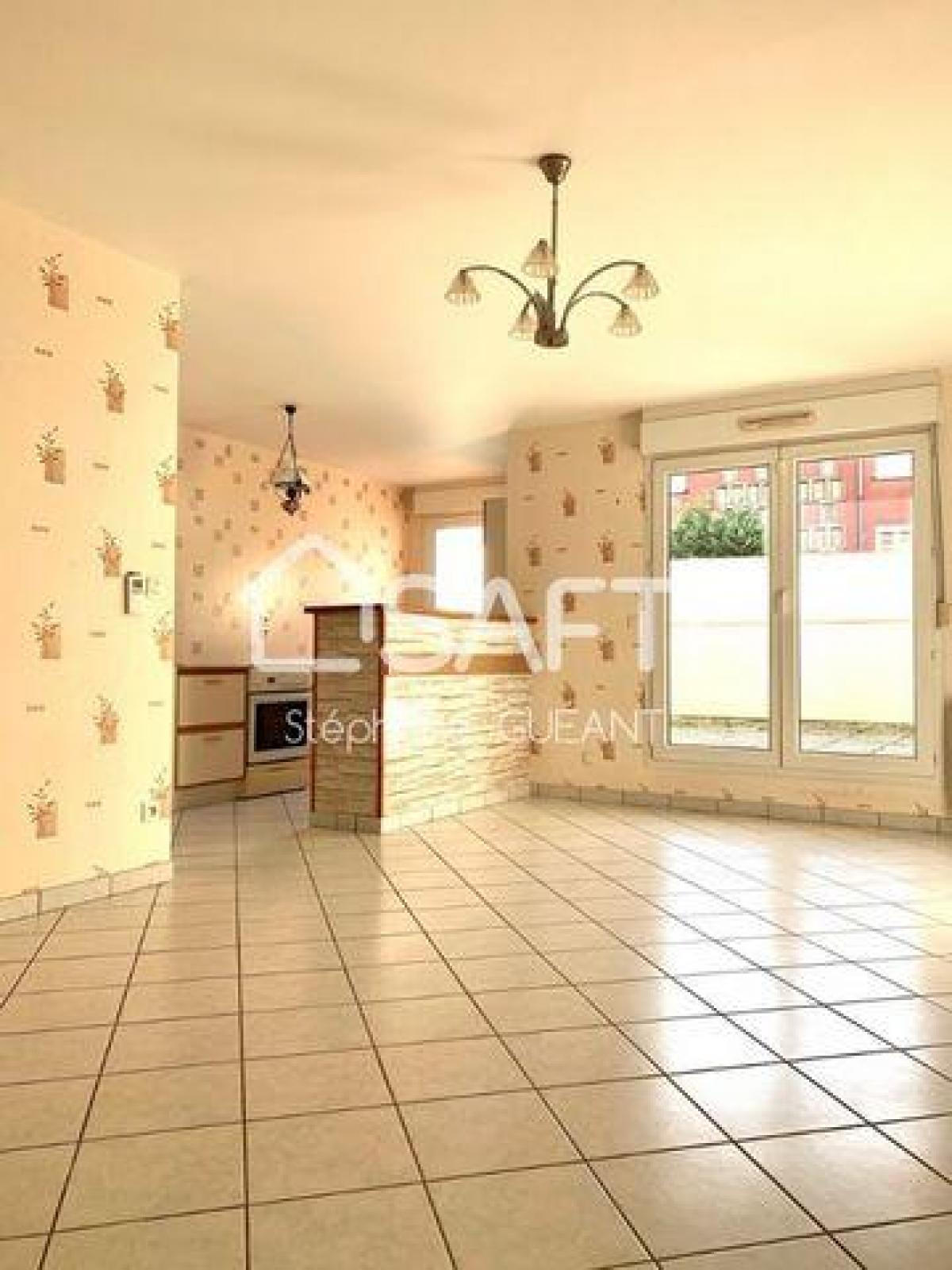 Picture of Apartment For Sale in Abbeville, Picardie, France