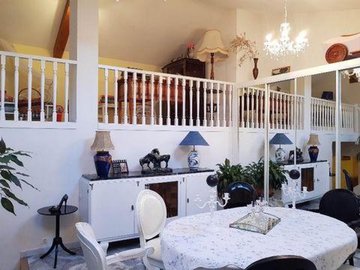 Picture of Home For Sale in Venelles, Provence-Alpes-Cote d'Azur, France