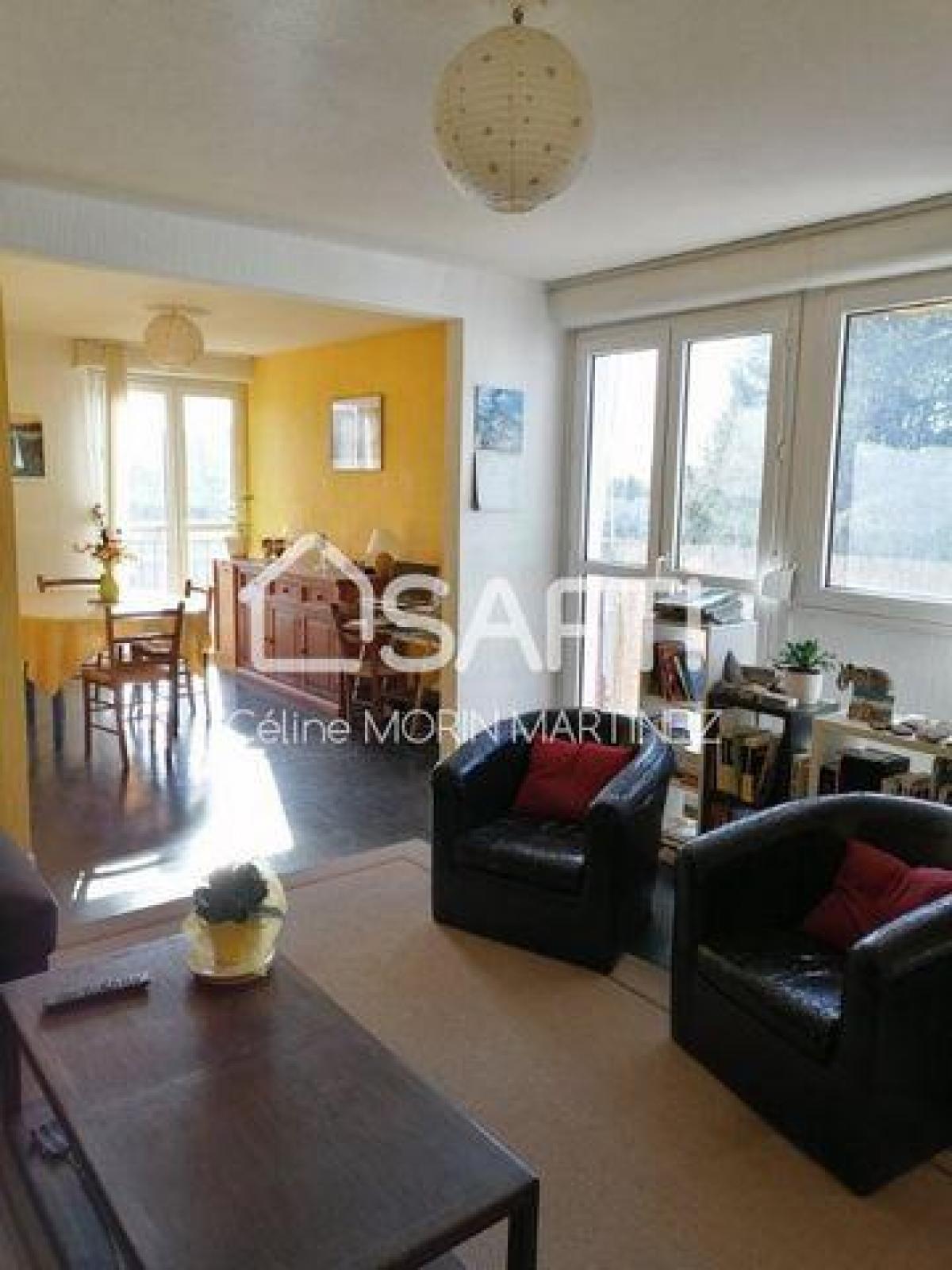 Picture of Apartment For Sale in Pau, Aquitaine, France