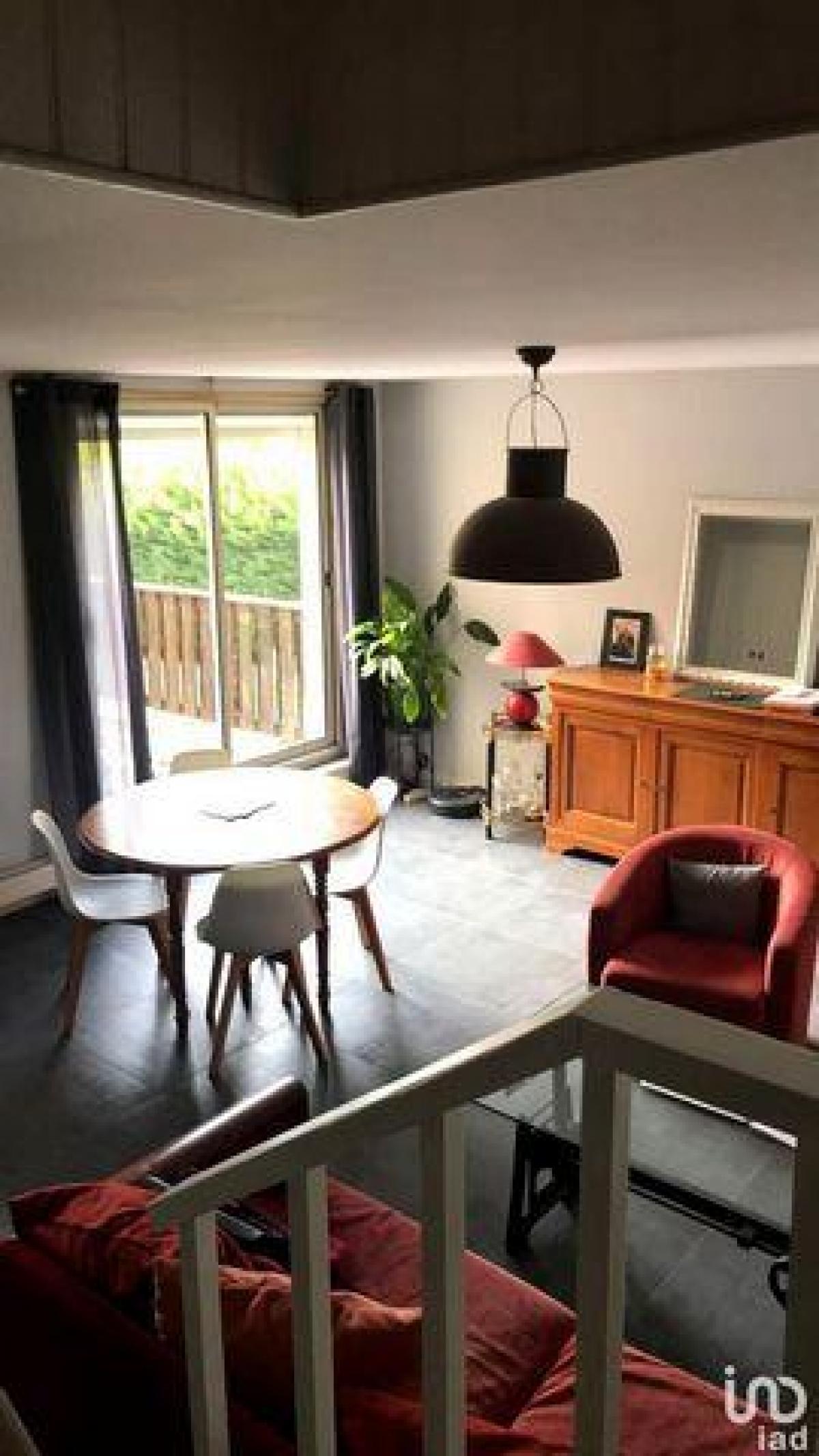 Picture of Condo For Sale in Courcouronnes, Bretagne, France