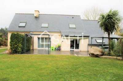 Home For Sale in Rosporden, France