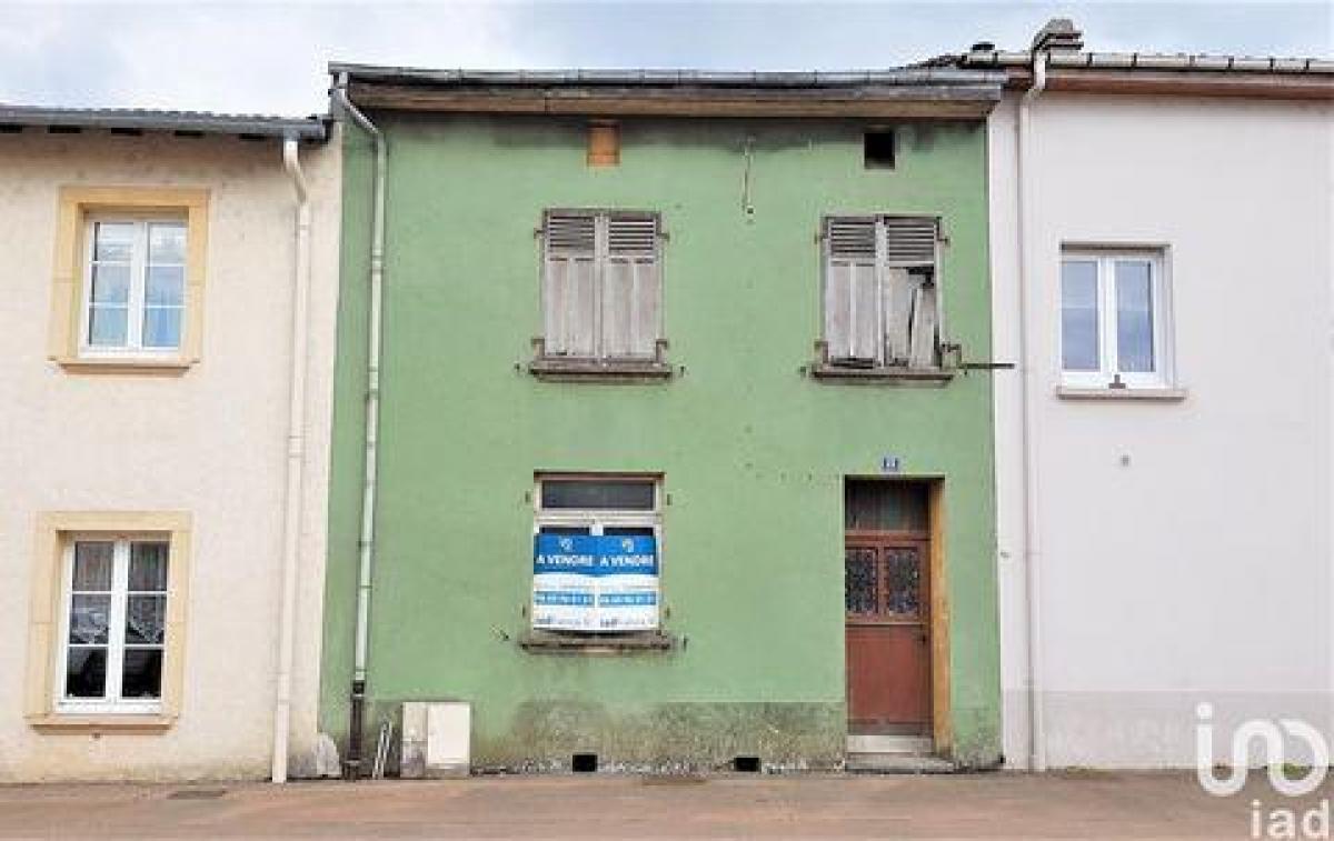 Picture of Home For Sale in Bouzonville, Centre, France