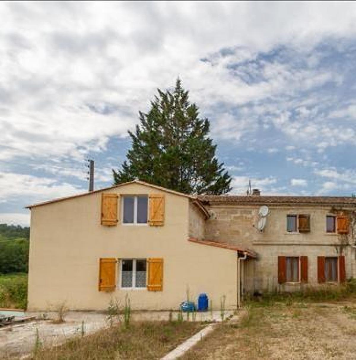 Picture of Home For Sale in Coutras, Aquitaine, France