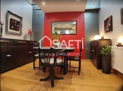 Home For Sale in Libourne, France