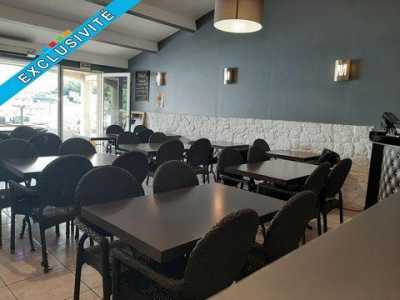 Office For Sale in Mimet, France