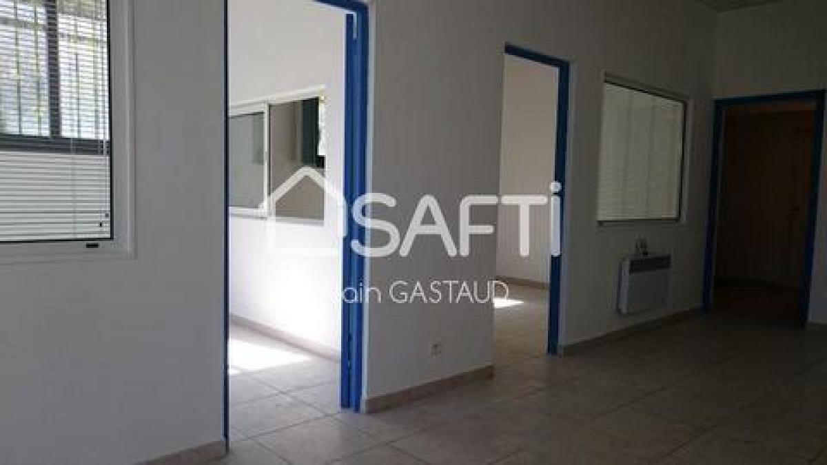 Picture of Office For Sale in Frejus, Cote d'Azur, France