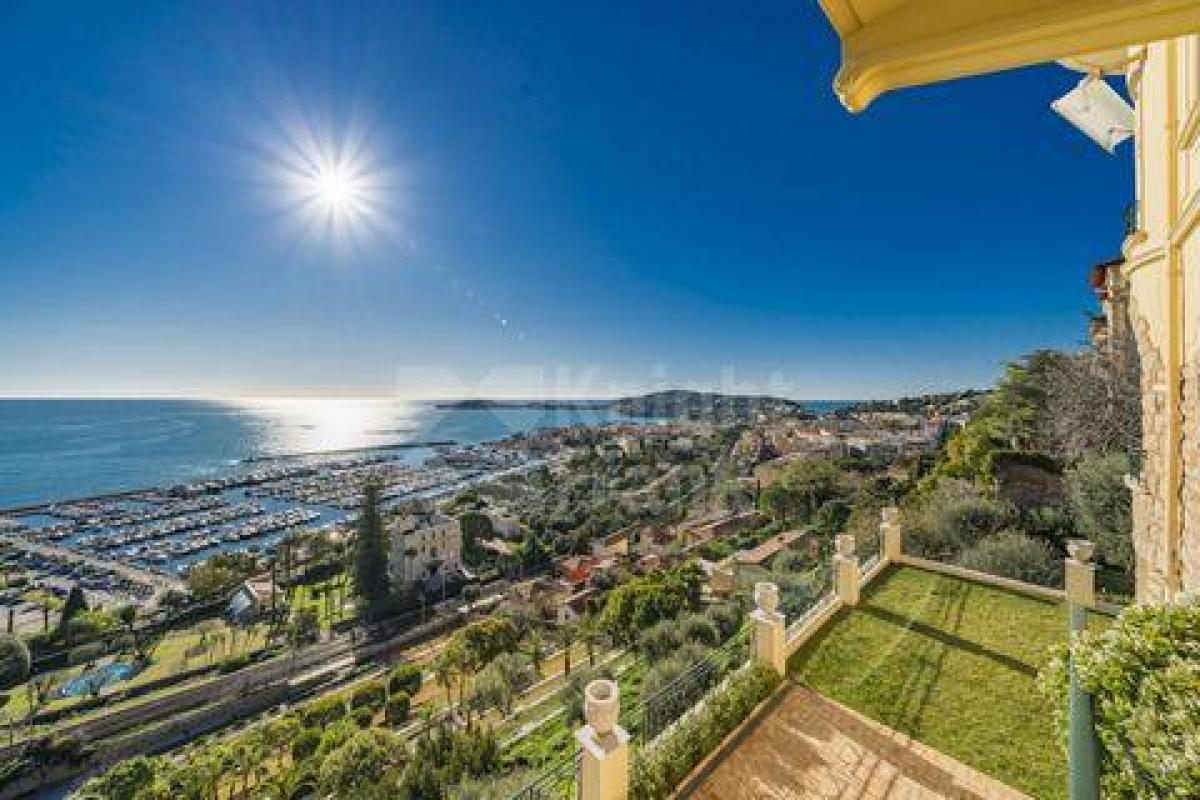 Picture of Condo For Sale in Beaulieu-sur-mer, Cote d'Azur, France