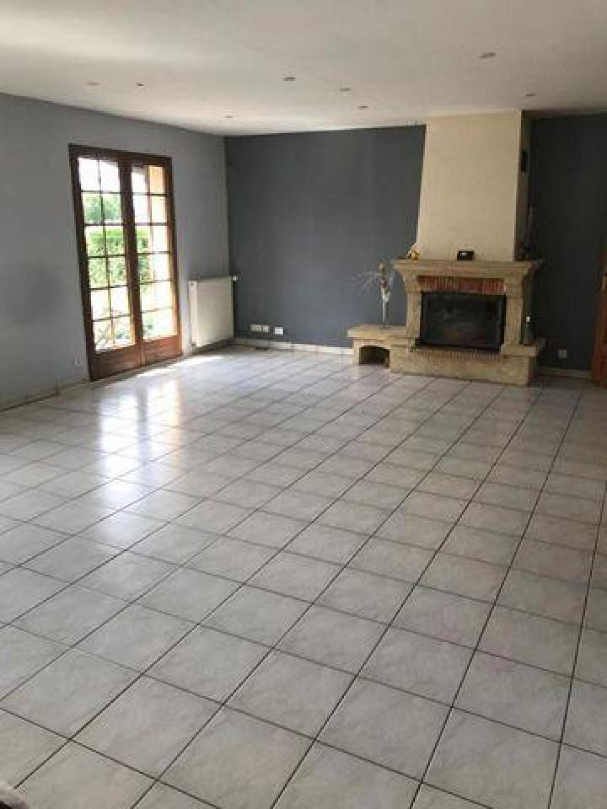 Picture of Home For Sale in Maintenon, Centre, France