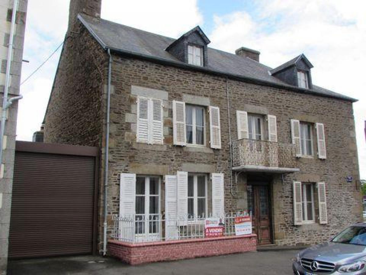 Picture of Home For Sale in Saint James, Manche, France