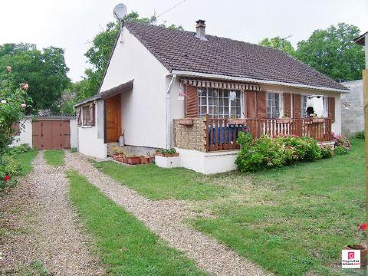 Picture of Home For Sale in Osny, Picardie, France