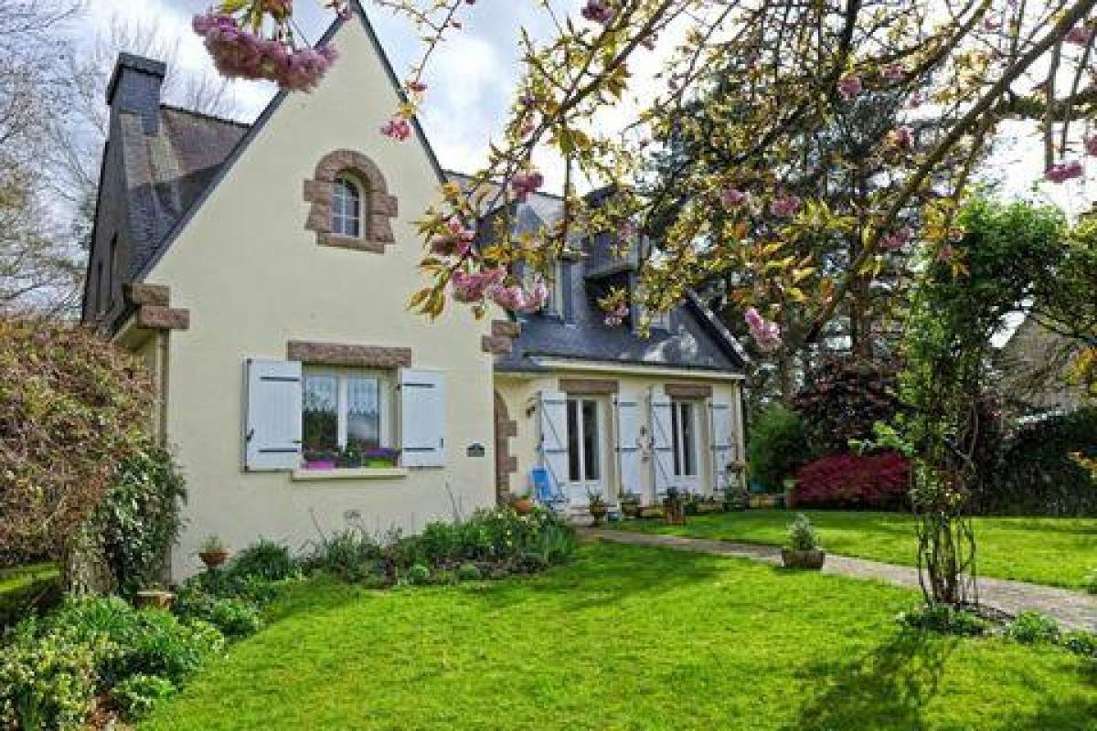 Picture of Home For Sale in Gourin, Bretagne, France