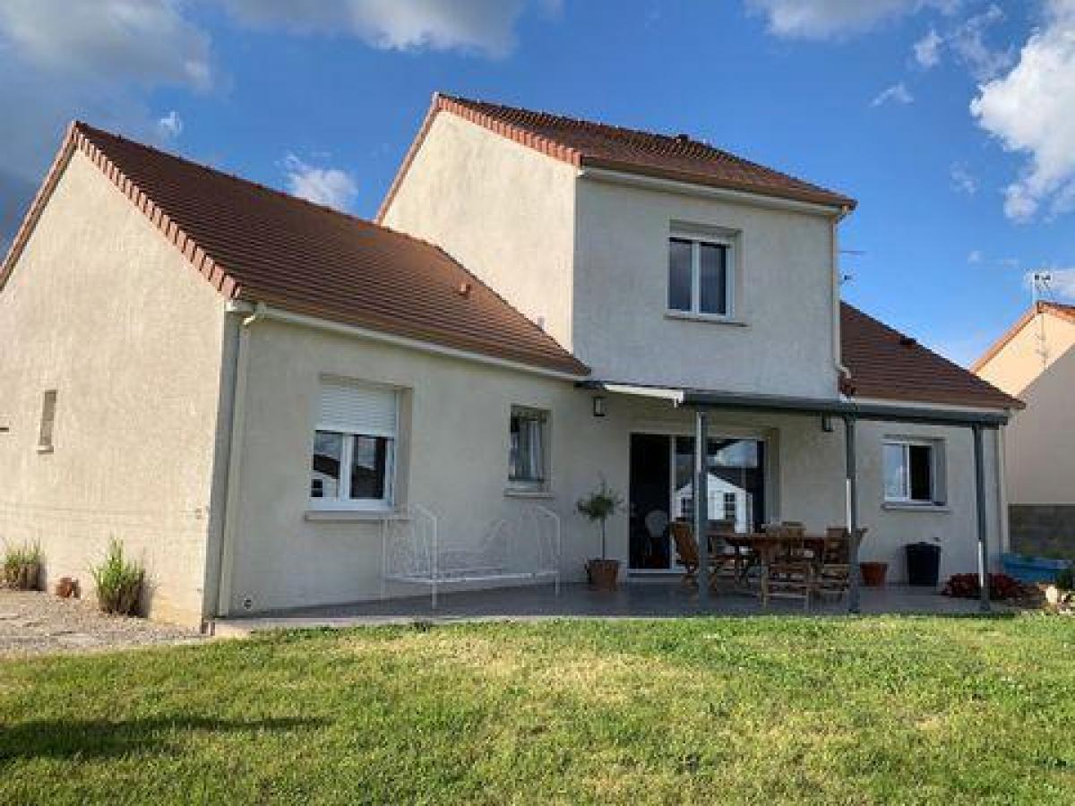 Picture of Home For Sale in Chatellerault, Poitou Charentes, France