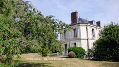 Home For Sale in Houdan, France