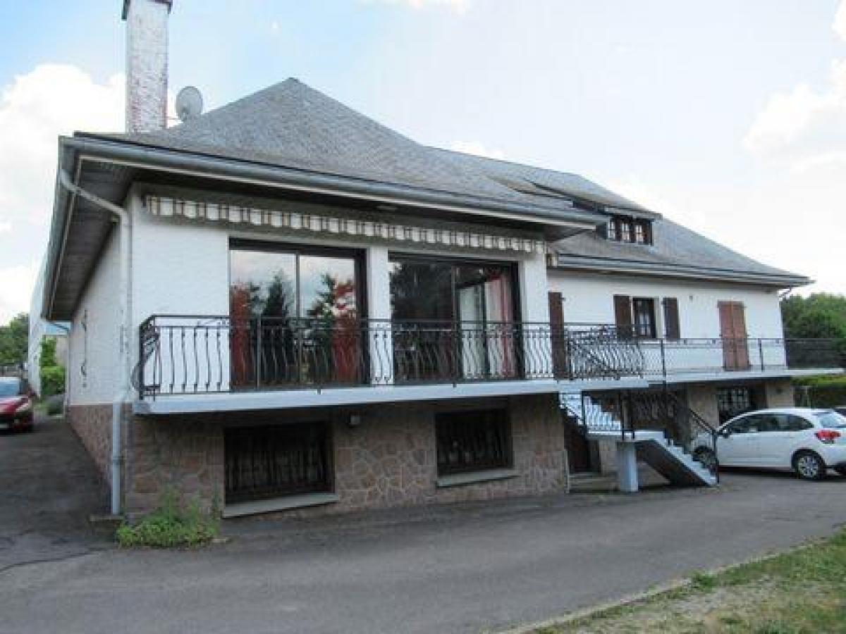Picture of Home For Sale in Ussel, Limousin, France