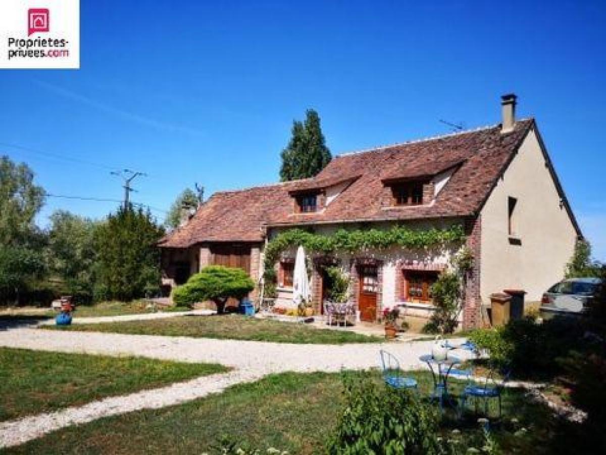 Picture of Home For Sale in Douchy, Centre, France