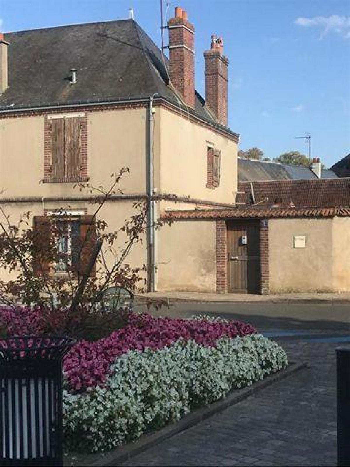 Picture of Home For Sale in Maintenon, Centre, France