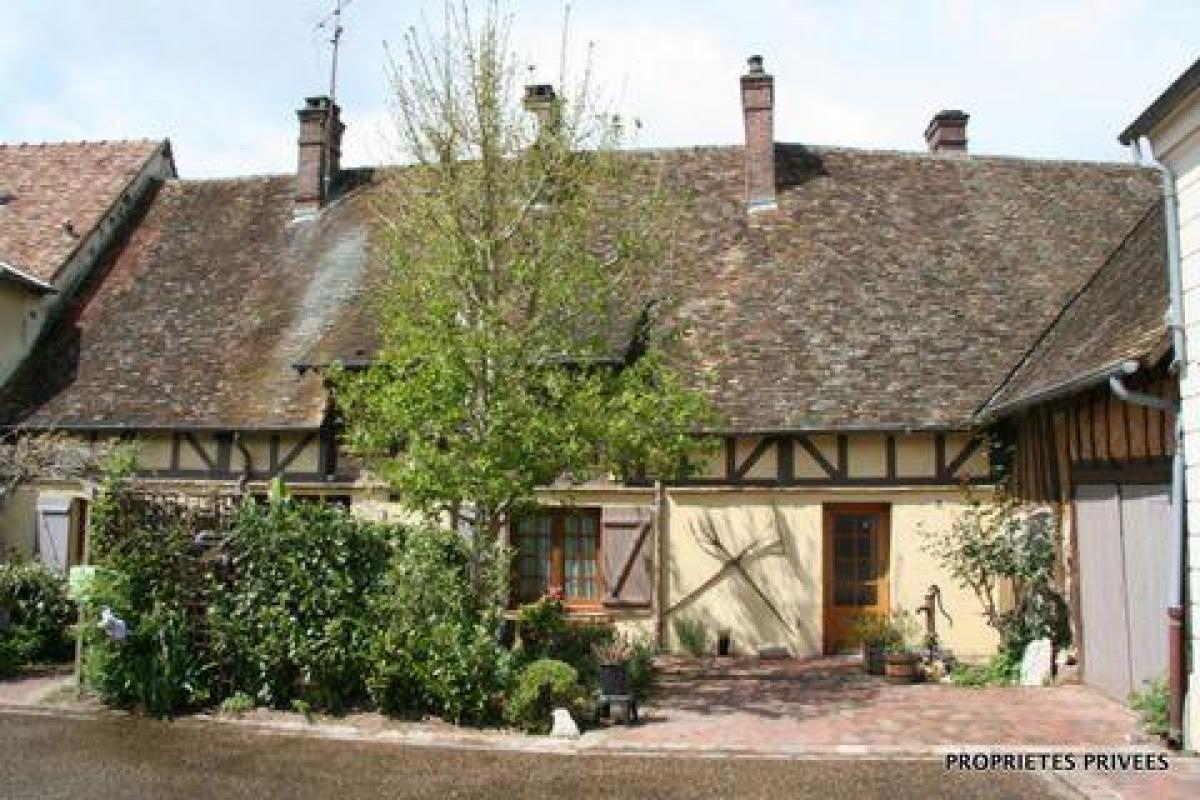 Picture of Home For Sale in Anet, Centre, France