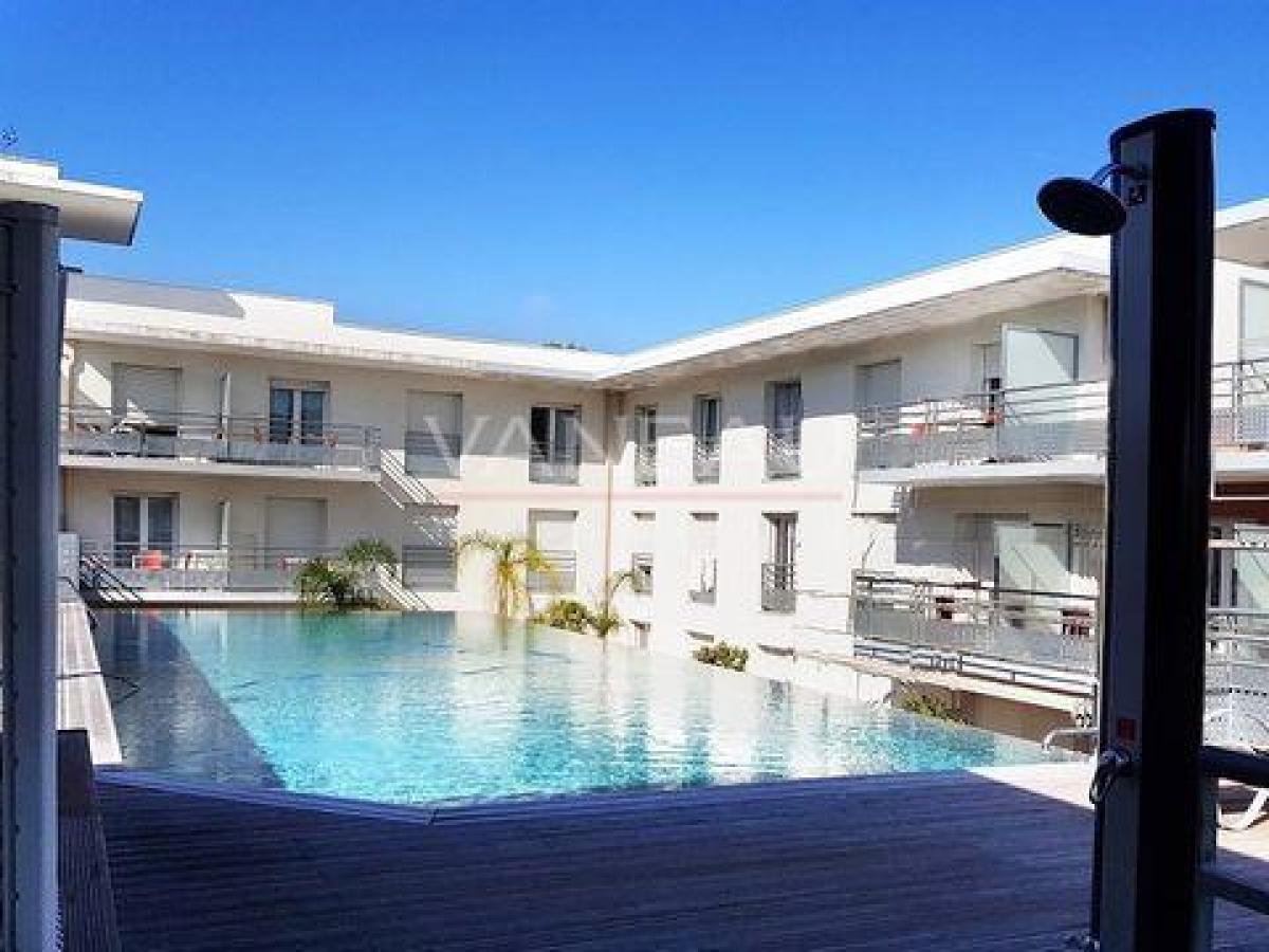 Picture of Apartment For Sale in Antibes, Cote d'Azur, France