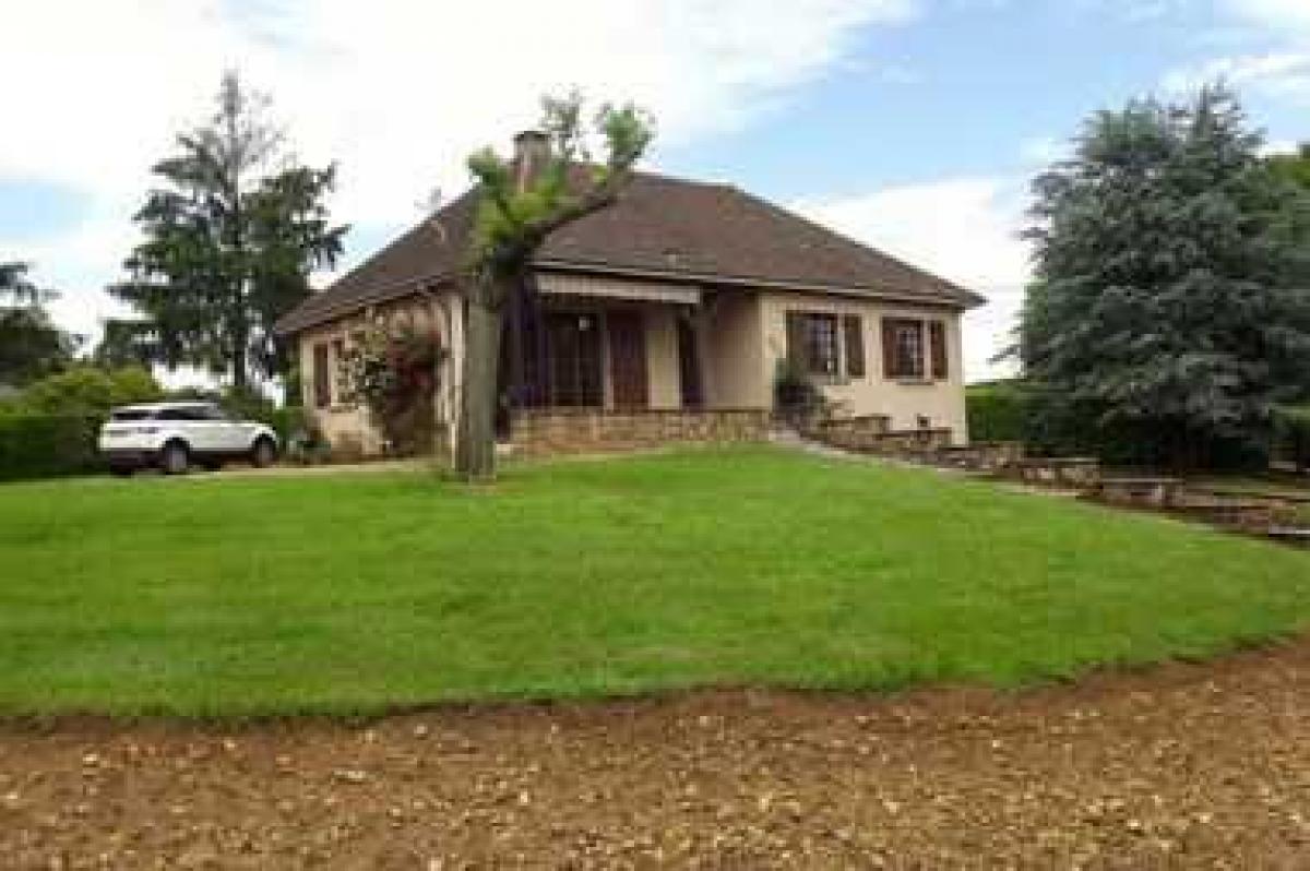 Picture of Home For Sale in Marcigny, Bourgogne, France