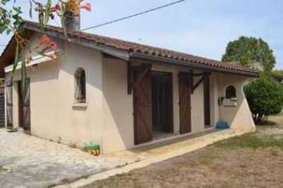 Home For Sale in Lesparre Medoc, France