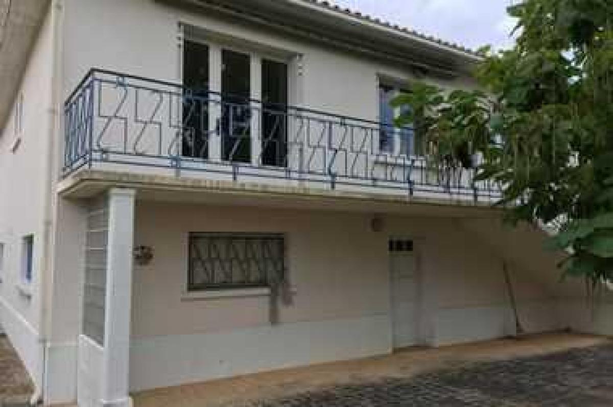 Picture of Home For Sale in Angouleme, Poitou Charentes, France