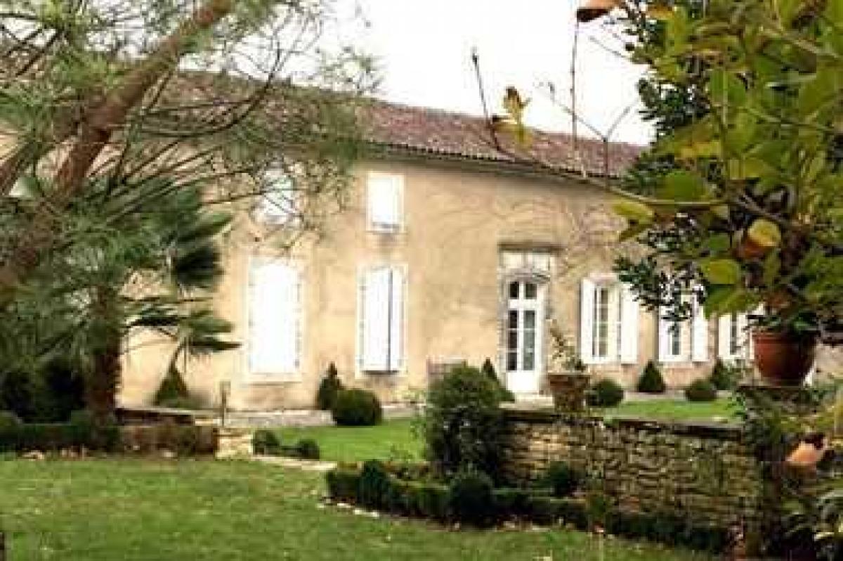 Picture of Home For Sale in Angouleme, Poitou Charentes, France