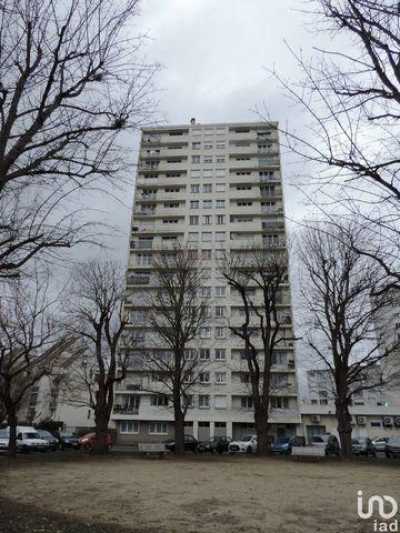 Apartment For Sale in