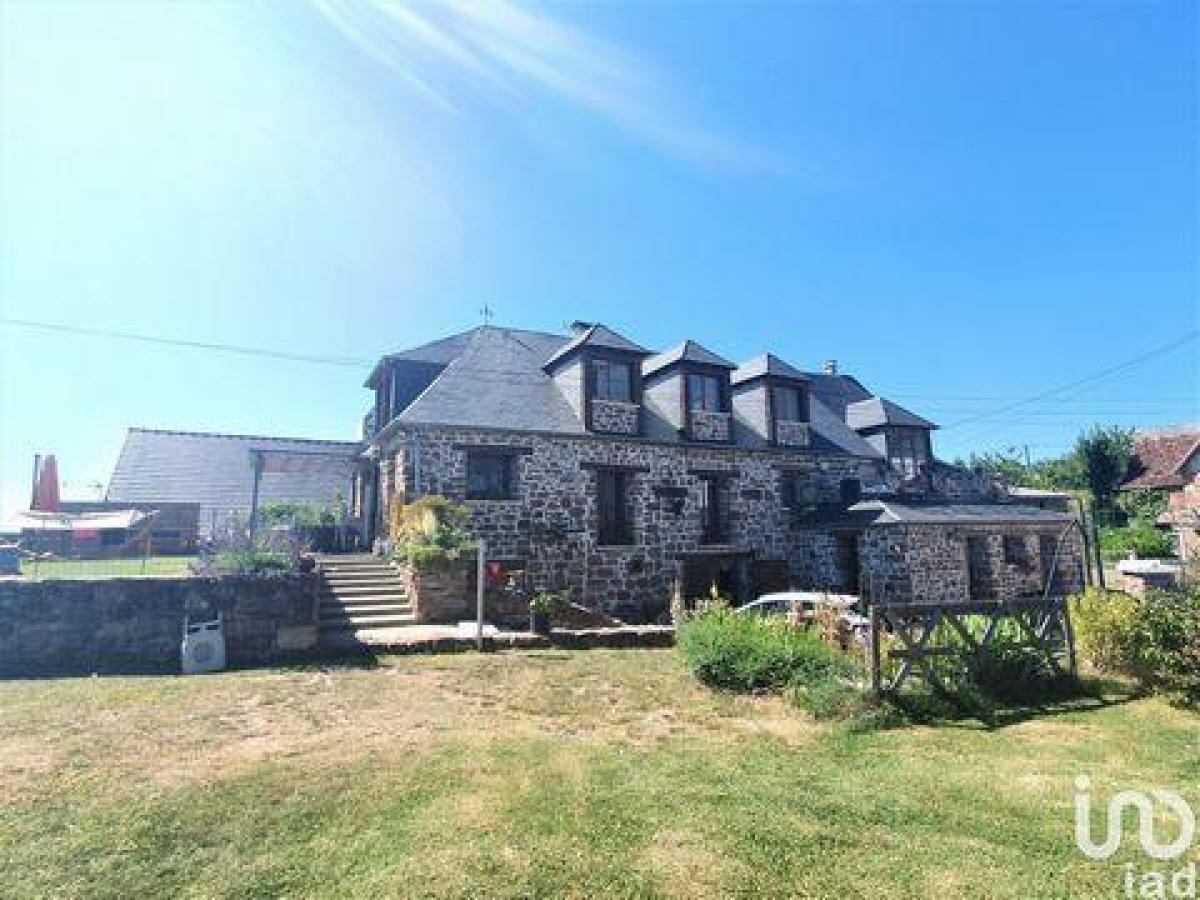 Picture of Home For Sale in Objat, Limousin, France