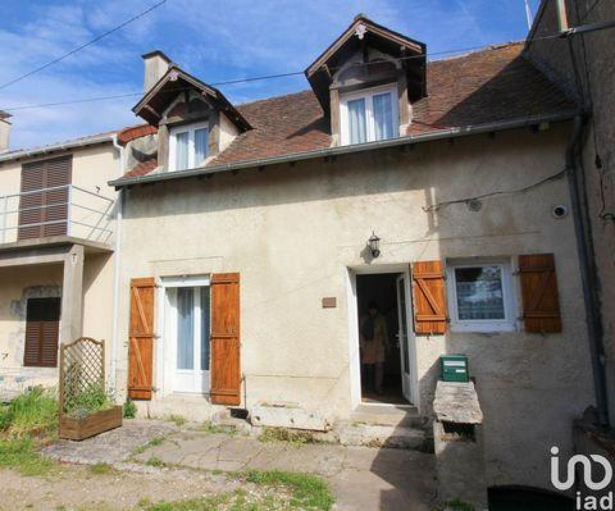 Picture of Home For Sale in Briare, Centre, France