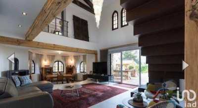 Home For Sale in Cagnes Sur Mer, France