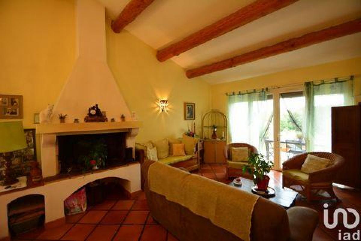 Picture of Home For Sale in VARAGES, Cote d'Azur, France