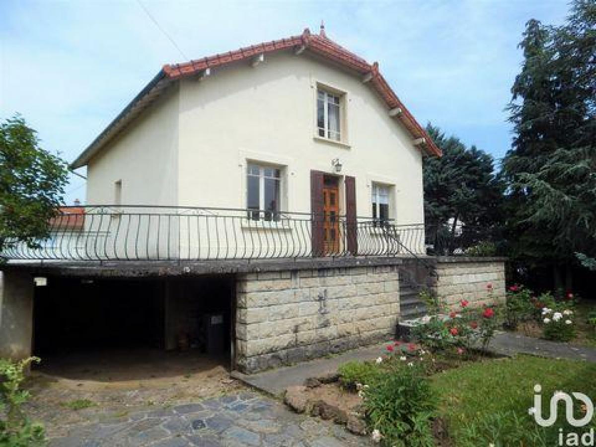 Picture of Home For Sale in Langeac, Auvergne, France