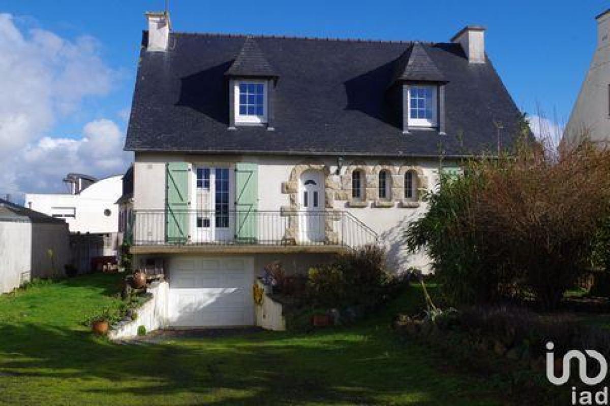 Picture of Home For Sale in Lamballe, Bretagne, France