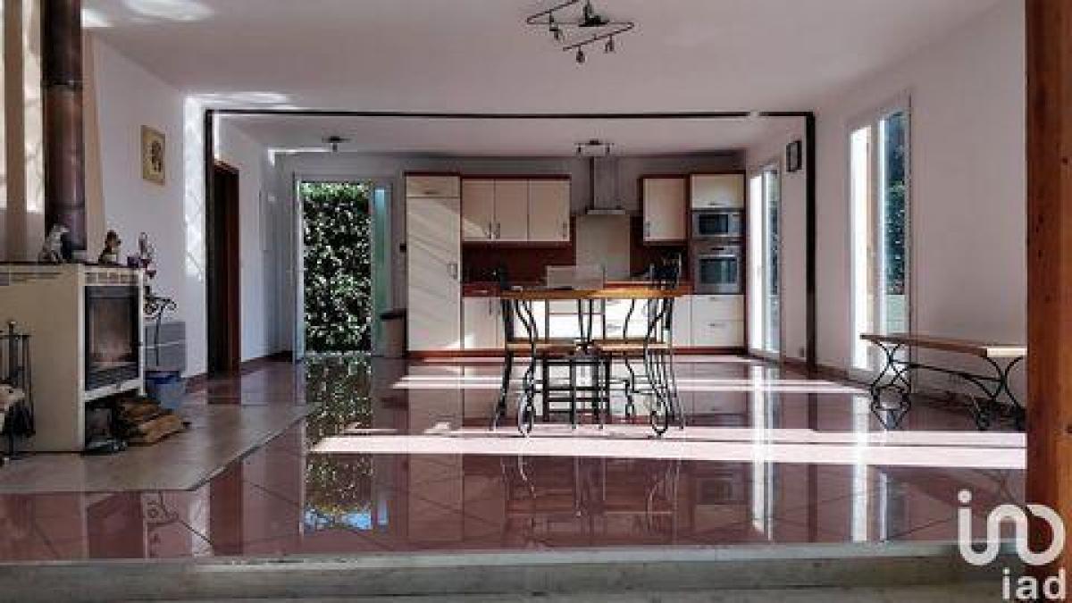 Picture of Home For Sale in Bagneaux, Bourgogne, France