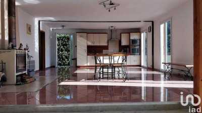 Home For Sale in Bagneaux, France