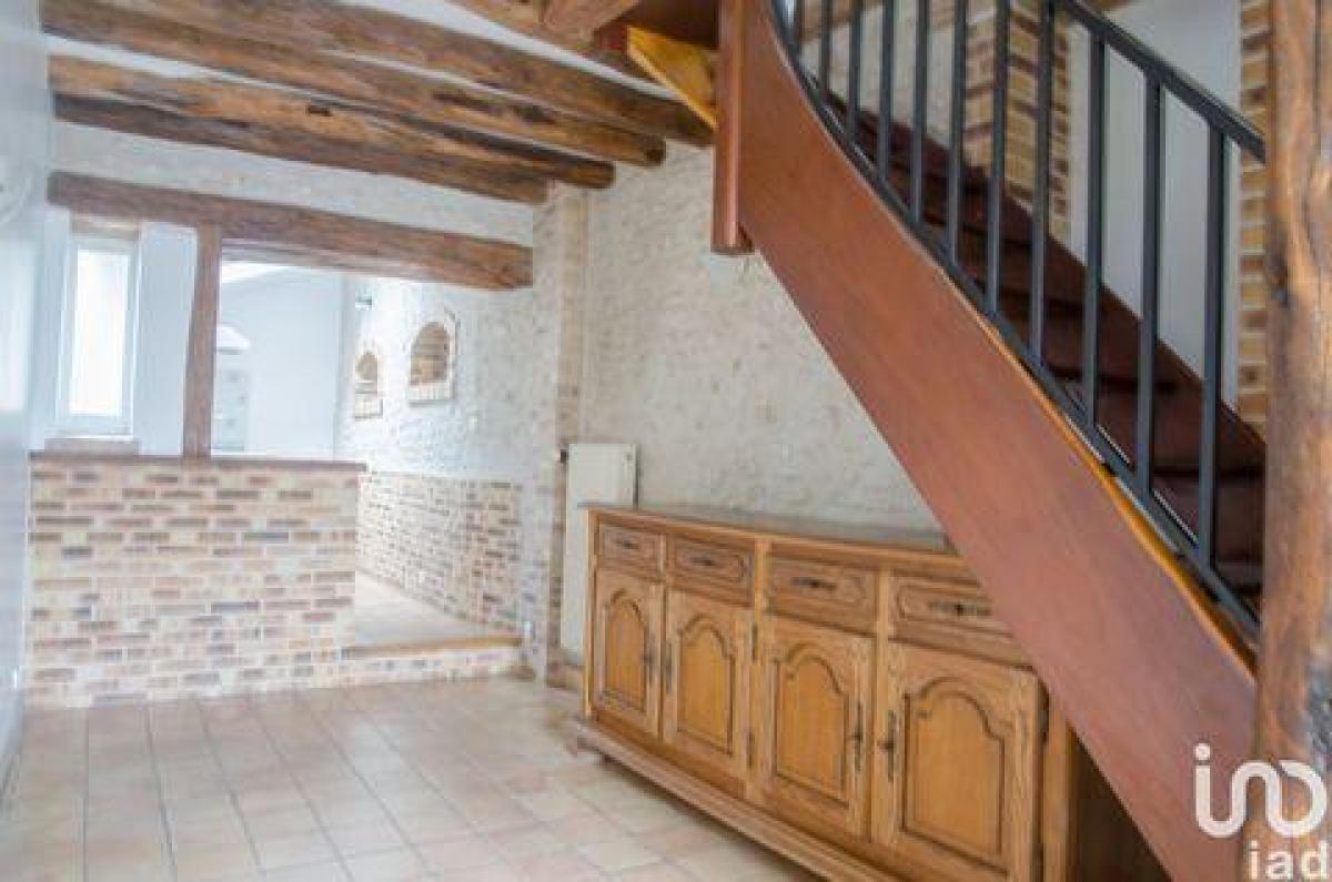 Picture of Home For Sale in Malesherbes, Centre, France