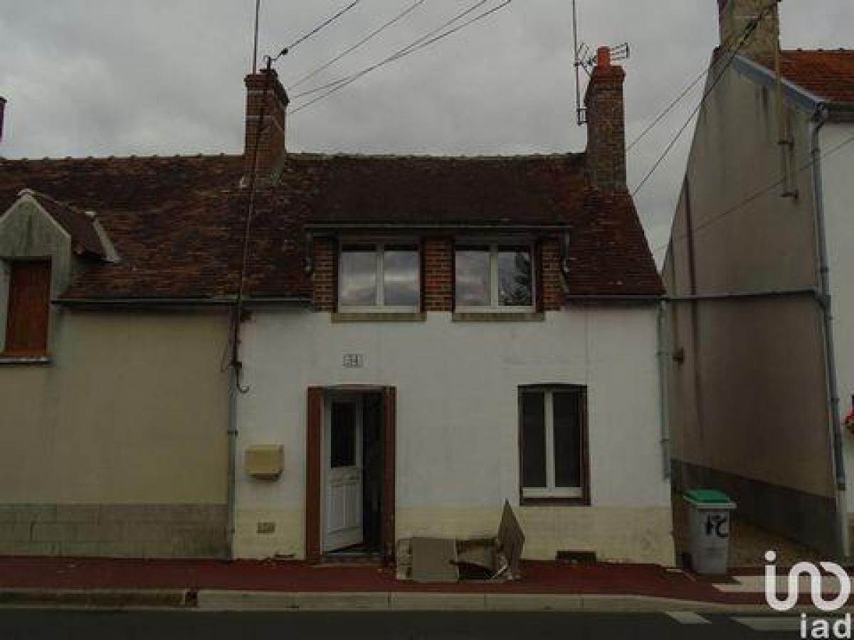 Picture of Home For Sale in Amilly, Centre, France