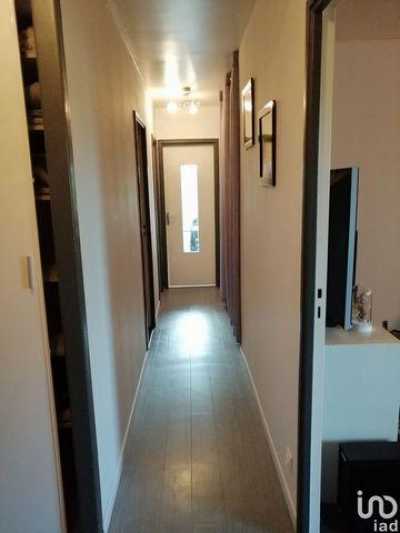 Condo For Sale in Beauvais, France