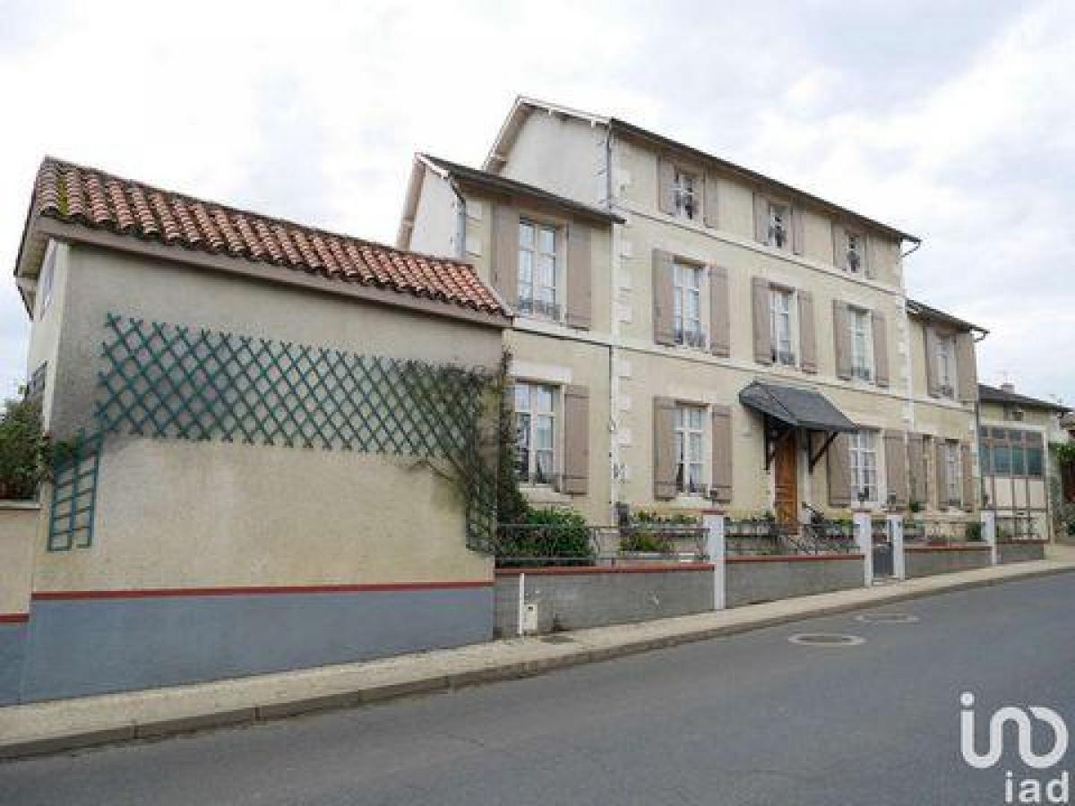 Picture of Home For Sale in Saint Pardoux, Haute Vienne, France