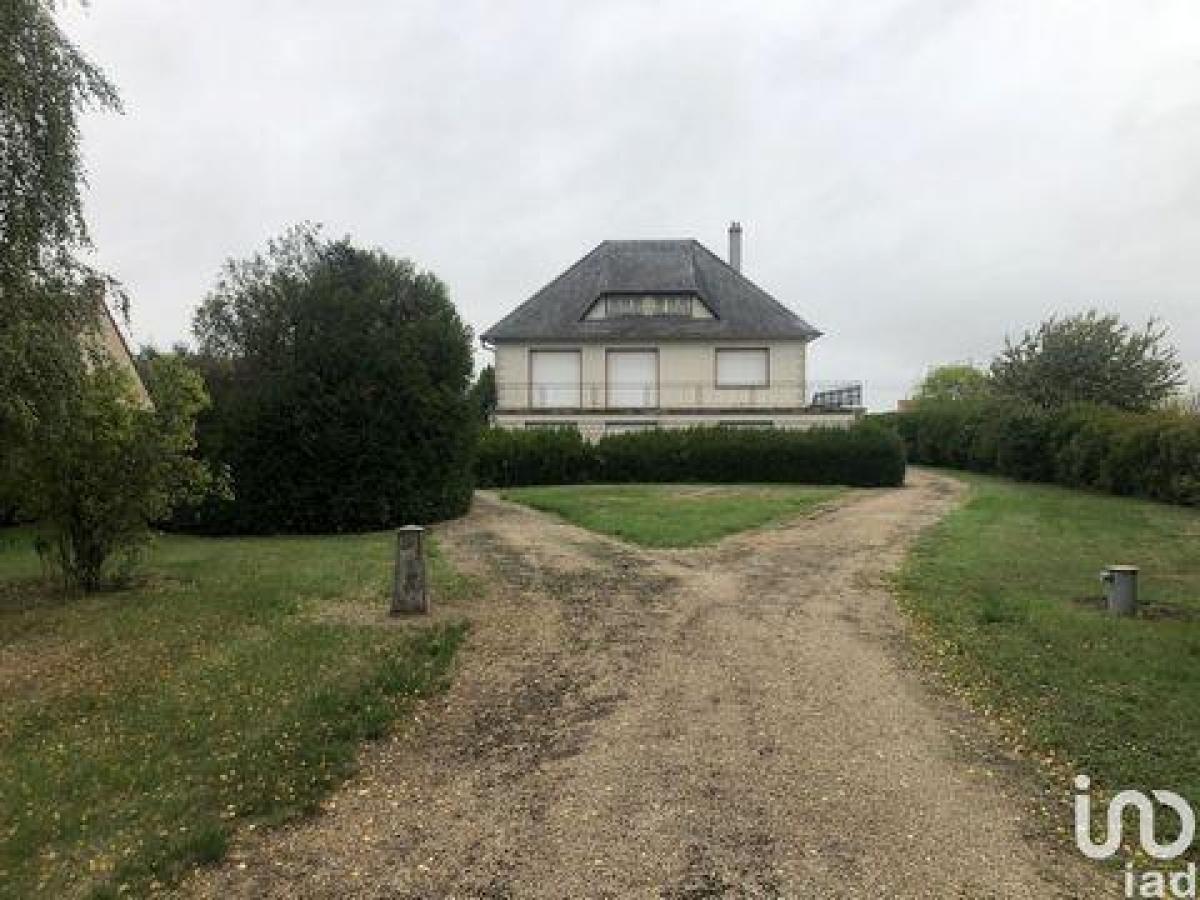 Picture of Home For Sale in Gondreville, Centre, France