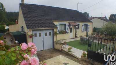 Home For Sale in Noyon, France