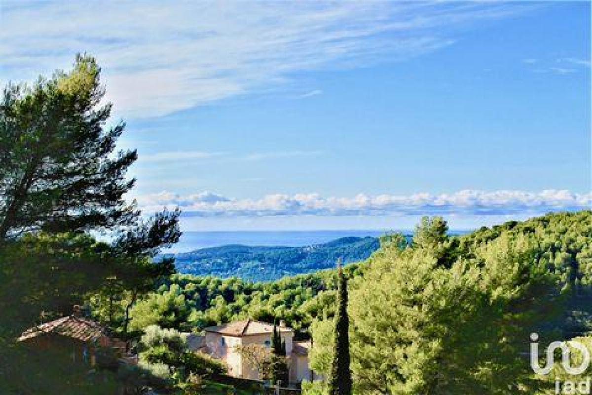 Picture of Home For Sale in Le Beausset, Provence-Alpes-Cote d'Azur, France