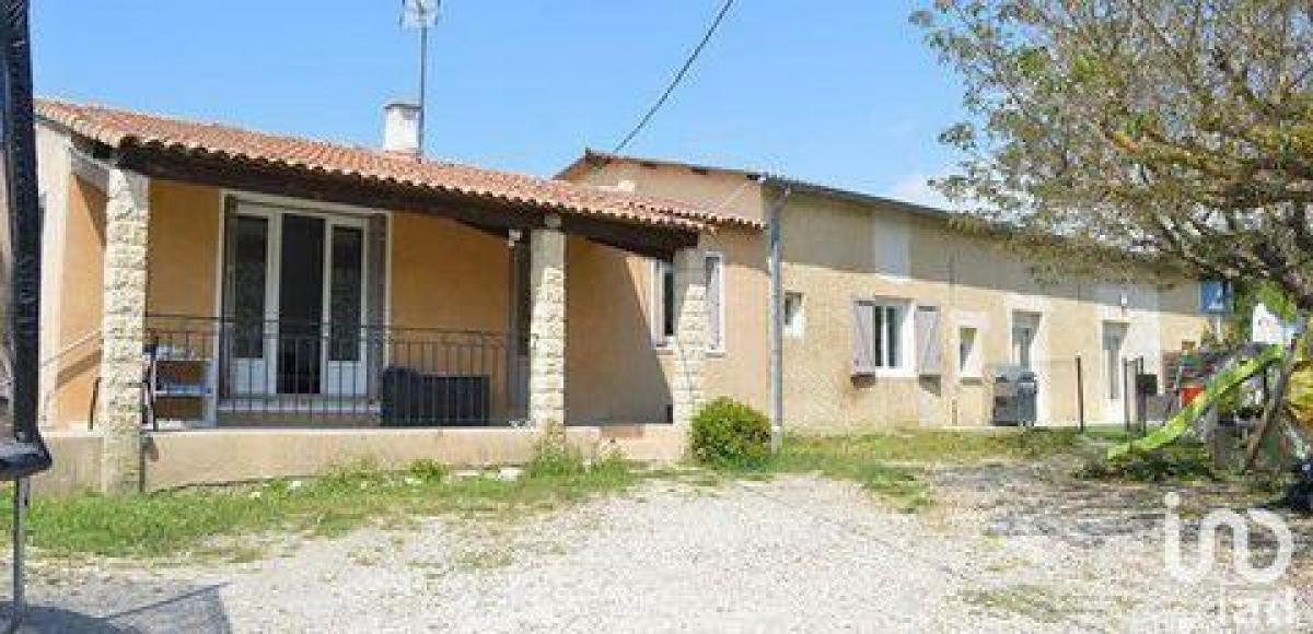 Picture of Home For Sale in Velleron, Provence-Alpes-Cote d'Azur, France