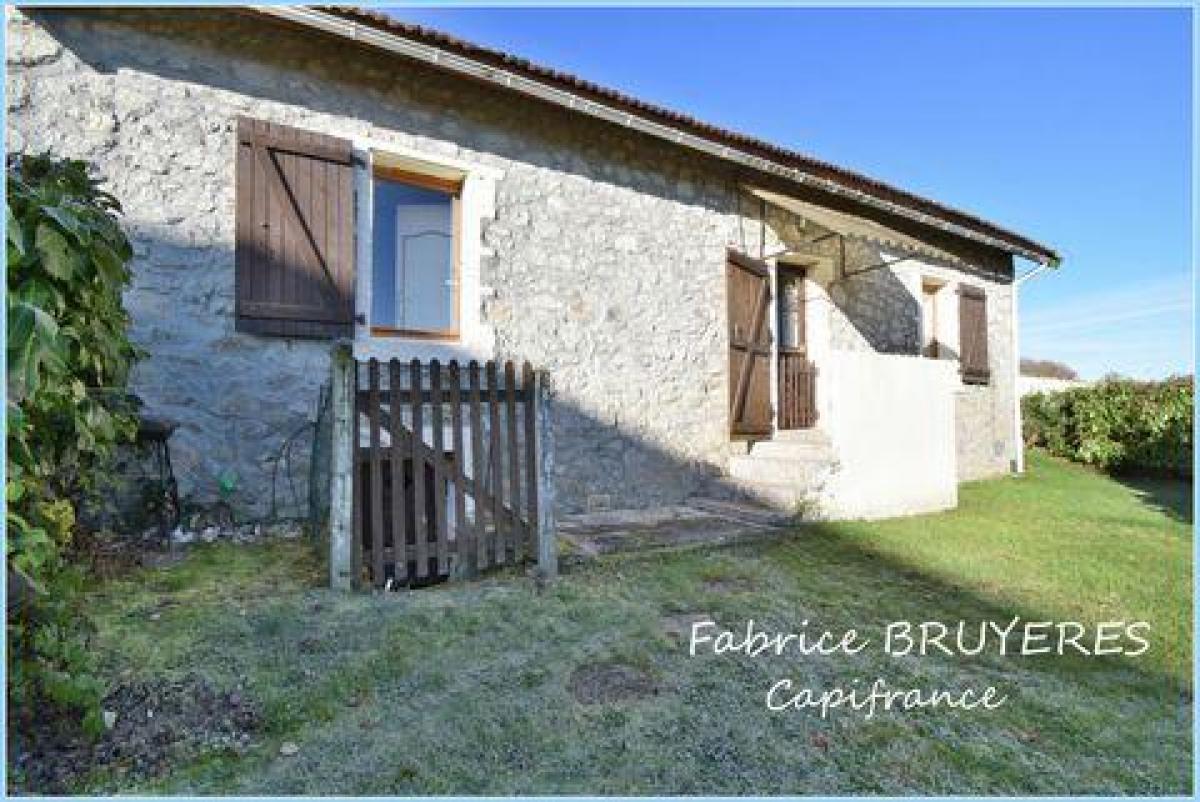 Picture of Home For Sale in Ussel, Limousin, France