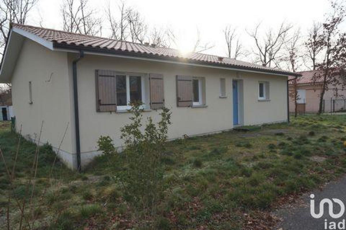 Picture of Home For Sale in Belin Beliet, Aquitaine, France