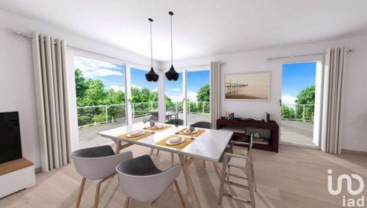 Picture of Condo For Sale in Rennes, Bretagne, France