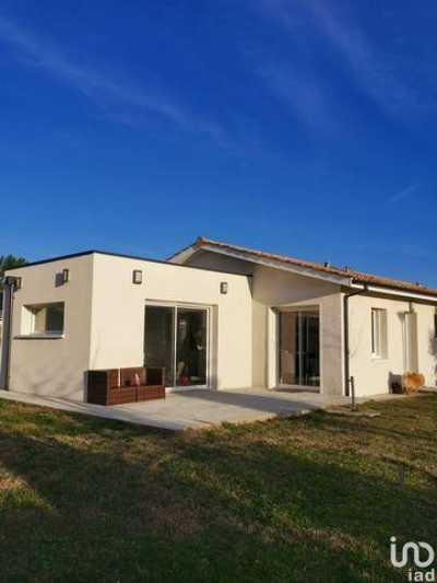 Home For Sale in Audenge, France
