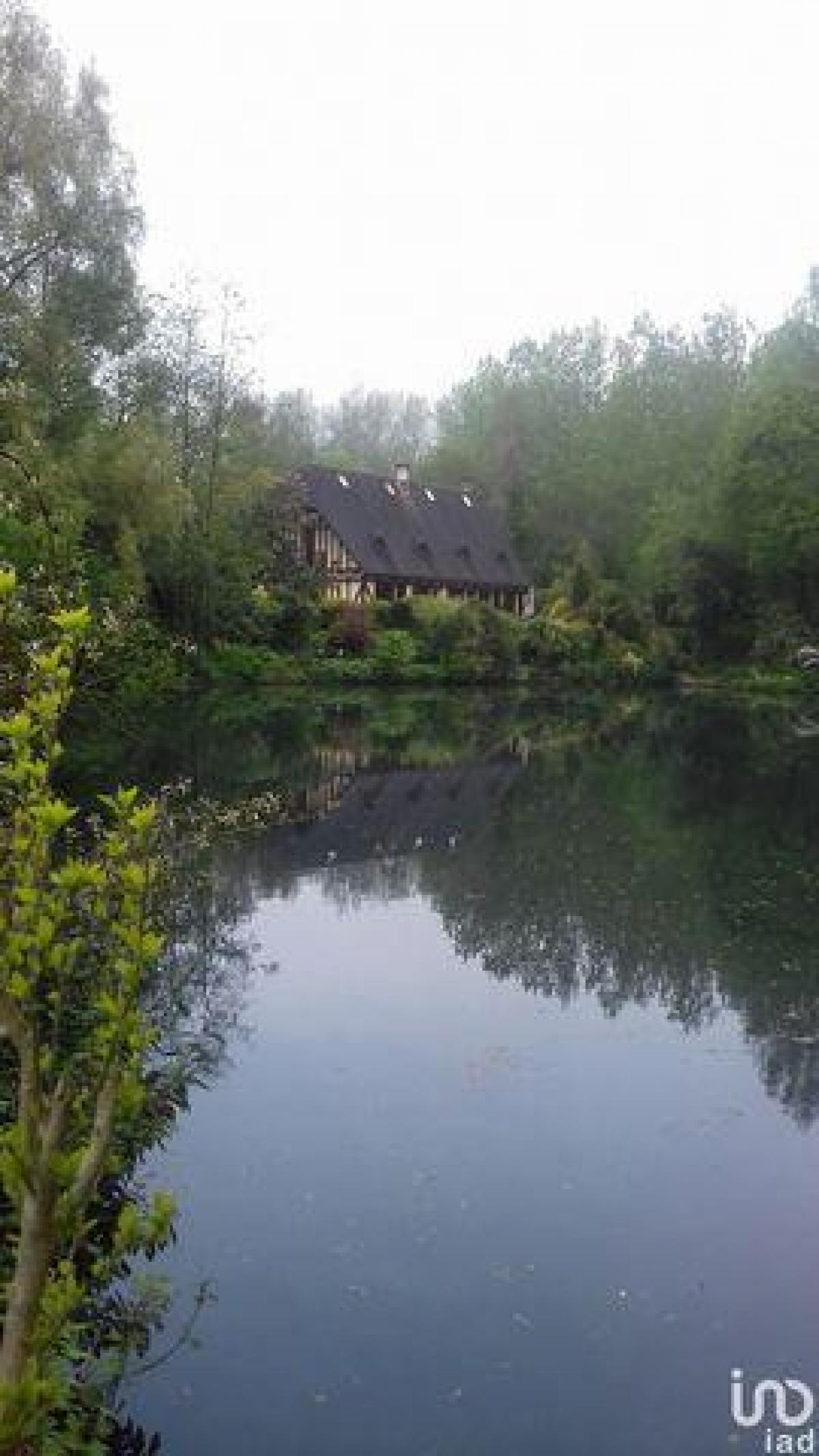 Picture of Home For Sale in Beauvais, Picardie, France
