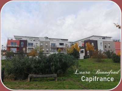 Condo For Sale in Eysines, France