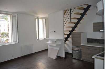 Condo For Sale in Ollioules, France